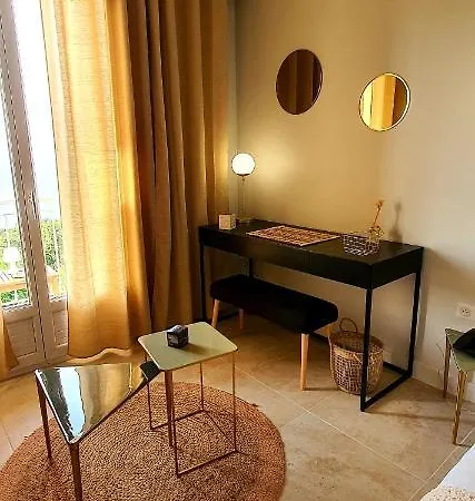 Hotel Scandola 3*