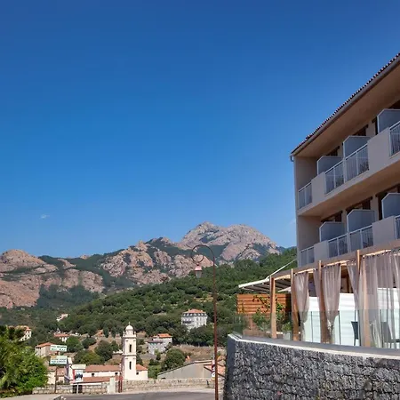 Scandola Otel 3*