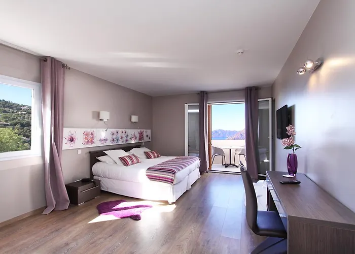 Scandola Piana (Corsica)