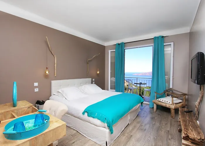 Scandola Otel