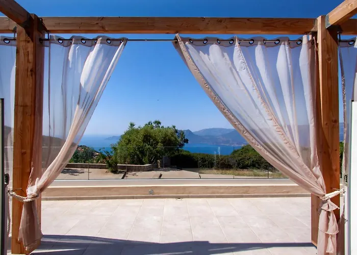 Otel Scandola Piana (Corsica)